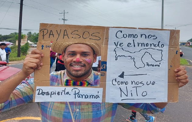 En Natá, grupos organizados llevaron a cabo un cierre de la vía Interamericana. Foto. Cortesía Juan De Dios Alfaro
