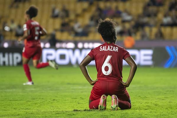 Selección femenina de fútbol.