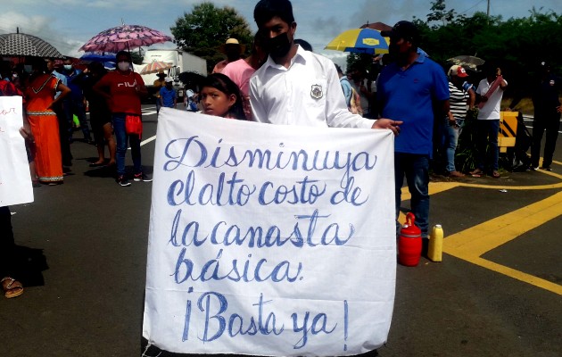 Grupos organizados protestan contra el alto costo de la vida, el desempleo y la corrupción. Foto: Cortesía