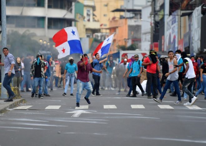 El descontento popular se ha hecho sentir en las calles. Archivo.