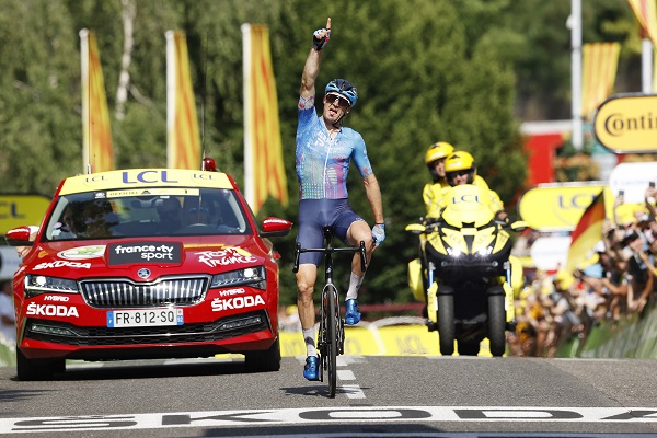  El canadiense Hugo Houle, se lleva la etapa en el Tour de Francia. Foto:EFE