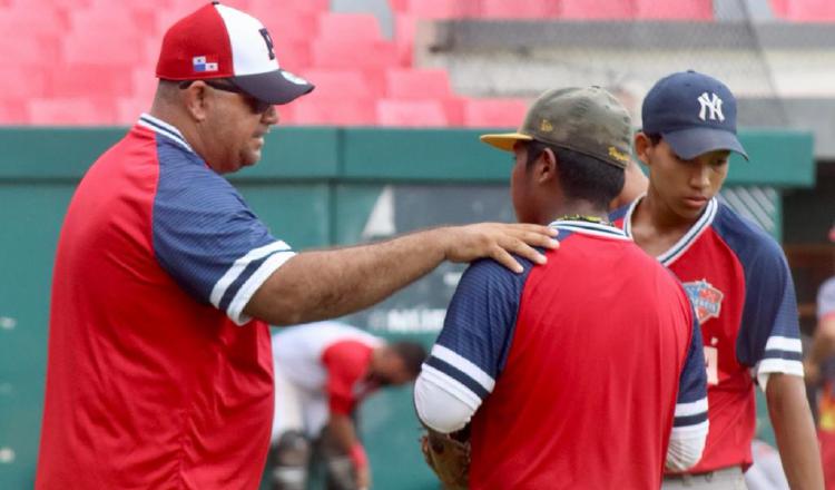 La selección U15 es dirigida por Audes De León. Foto: Fedebeis