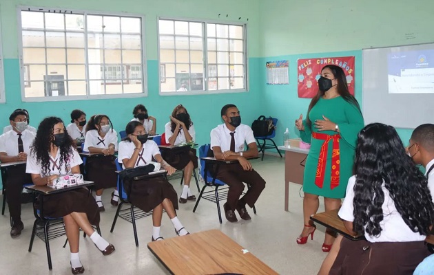 Los estudiantes tenían más de dos semanas sin recibir clases. Foto: Meduca