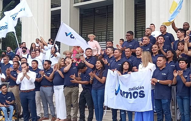 Vamos presentó este lunes a sus 108 precandidatos. Foto: Víctor Arosemena