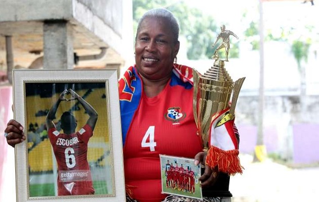 Oderay Mendieta vivía con pasión los logros de su hijo. Foto: Grupo Epasa