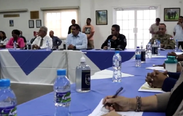 Se realizó una reunión entre el Ministro de Seguridad Juan Manuel Pino y diversos sectores de la sociedad colonense. Foto. Cortesía Ministerio de Seguridad