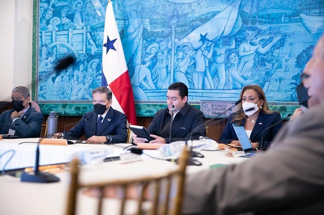 El pasado 9 de agosto se acordó rebajar el precio de 170 medicamentos. Foto: Cortesía Presidencia