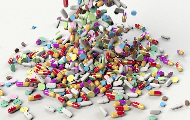 Las medicinas genéricas cuestan menos que las de marca porque  sus fabricantes no tienen que repetir los estudios clínicos ni en animales. Foto: Pixabay