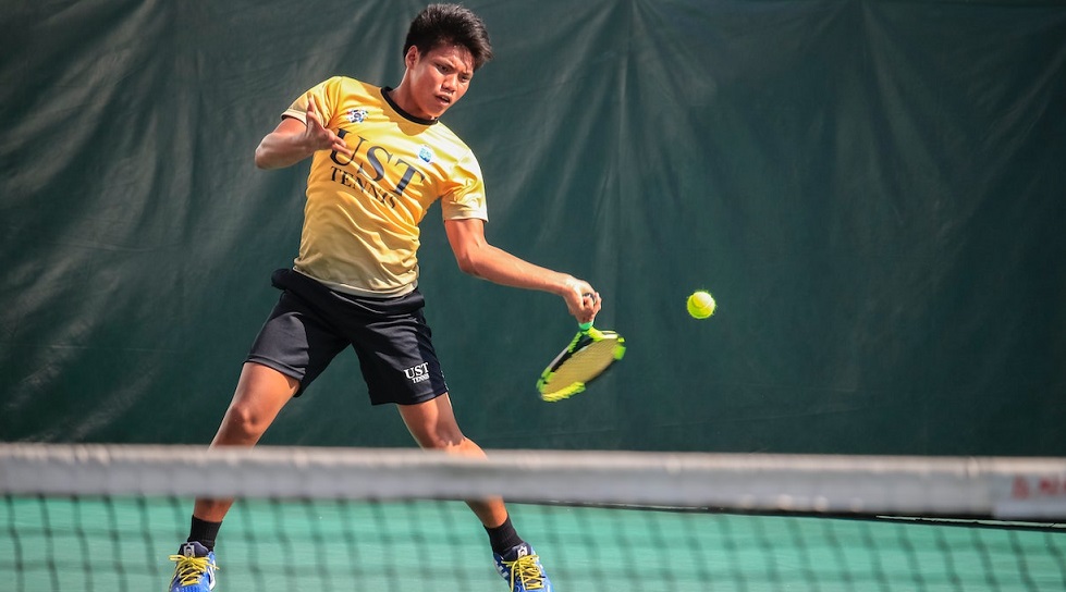 El tenis es uno de los deportes arduos para la muñeca. Foto: Pexels