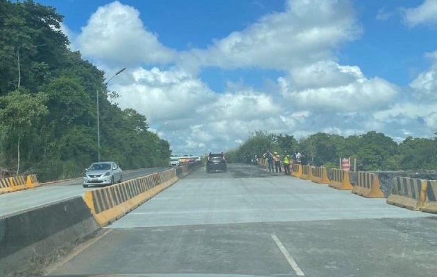 En la carretera Panamericana hay múltiples huecos. Foto: Cortesía