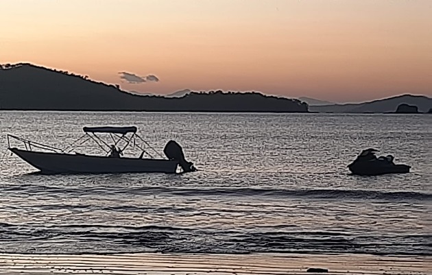 Una fuente de la comunidad indicó que la mayoría de los niños desde muy pequeños acompañan a sus padres o familiares a realizar las tareas de pesca. Foto. Melquiades Vásquez