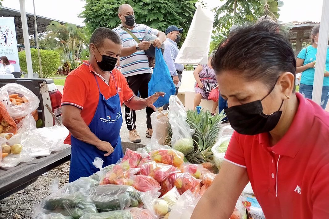 El IMA ha instalados varias agroferias.