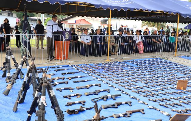 De enero a la fecha, se han recuperado 1,632 armas de fuego, y han sido detenidas más de 400 personas que fueron puestas a órdenes de las autoridades competentes. Foto: Cortesía MEF