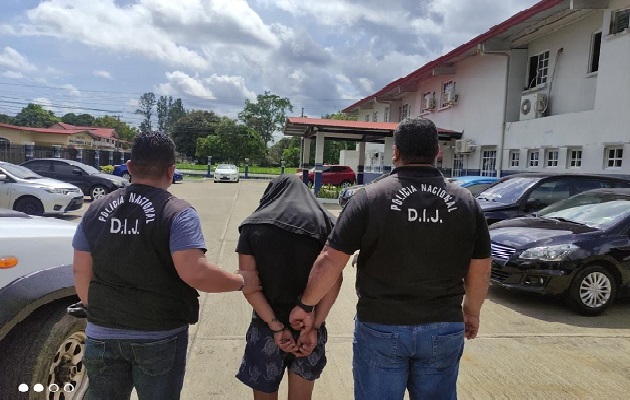 Por este mismo delito permanece detenidos en la Cárcel de Varones un ciudadano de 30 años y otro de 26, quienes tienen una medida cautelar de notificarse los lunes y viernes. Foto. José Vásquez