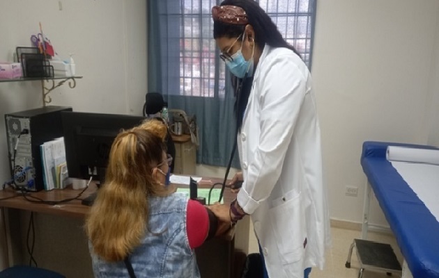 Este equipo médico será el encargado de dar seguimiento a los pacientes que resulten propensos a desarrollar alguna enfermedad cardiovascular, de modo que pueda ser prevenida. Foto. Eric Montenegro