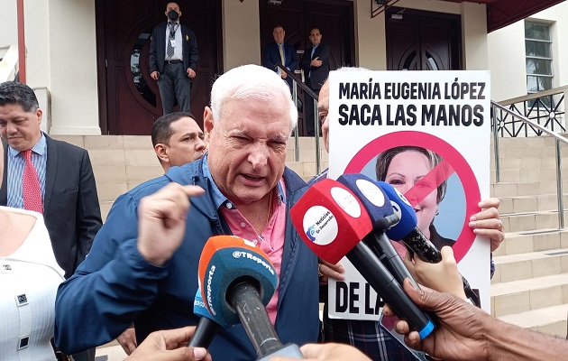 Ricardo Martinelli denunció la constante violación  de derechos de la que es objeto. Foto: Víctor Arosemena