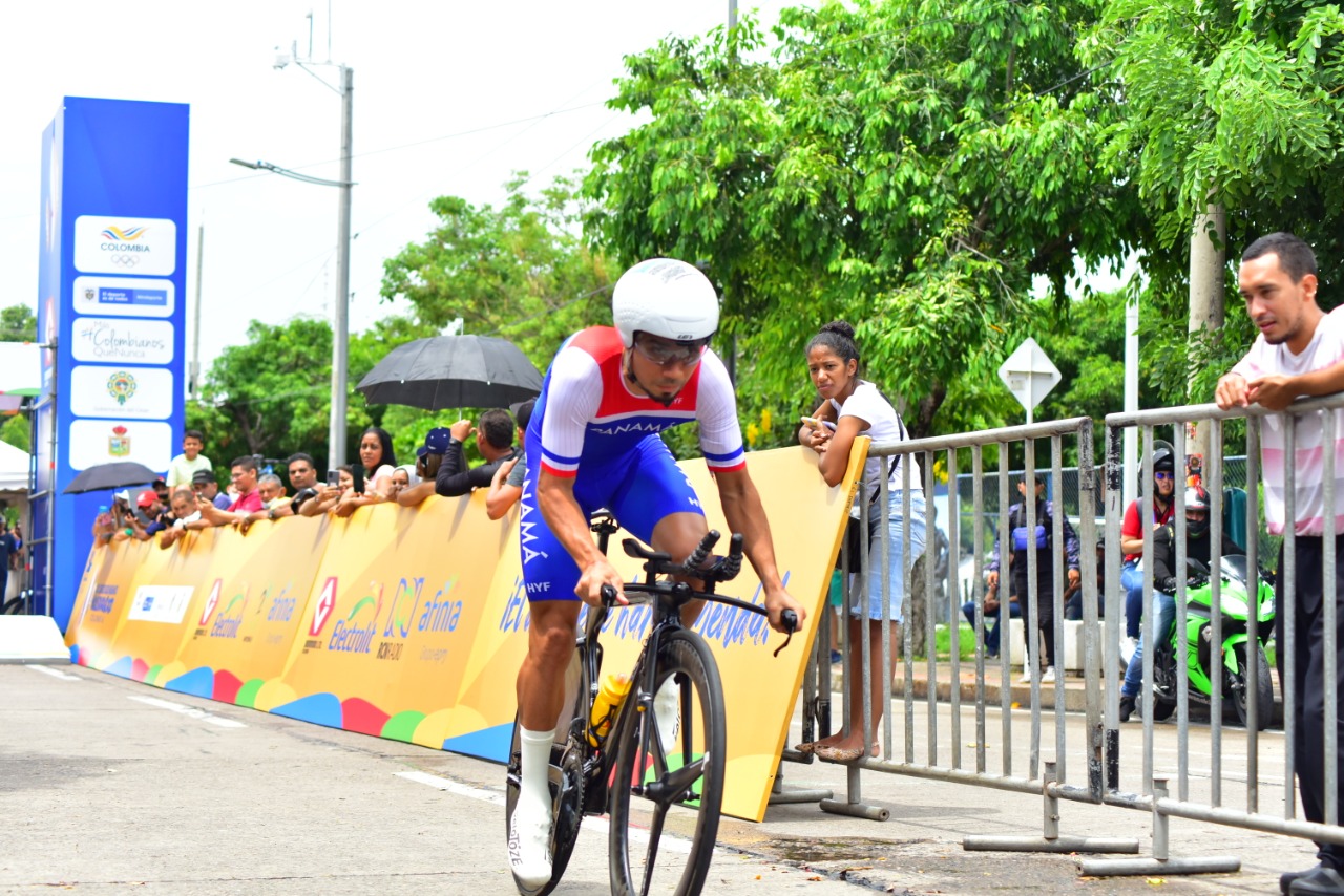 Bolívar Espinosa se ecuentra en el Mundial de Ciclismo en Australiia. Foto:Fepaci