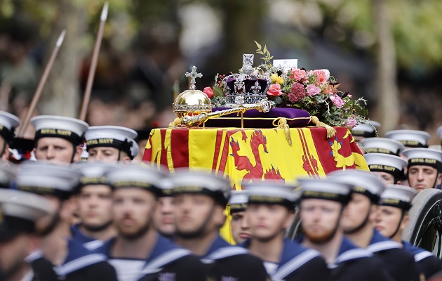 La última morada de la reina Isabel II será  la Capilla de San Jorge. Foto: EFE