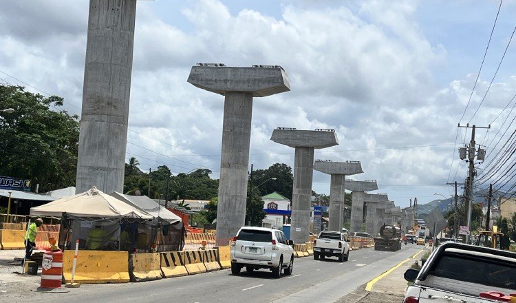 Avance de la obra, la semana pasada. Se utilizará el monorriel para transportar a los pasajeros, distinto a los trenes de las otras dos líneas del metro de Panamá. Foto: Cortesía Metro de Panamá