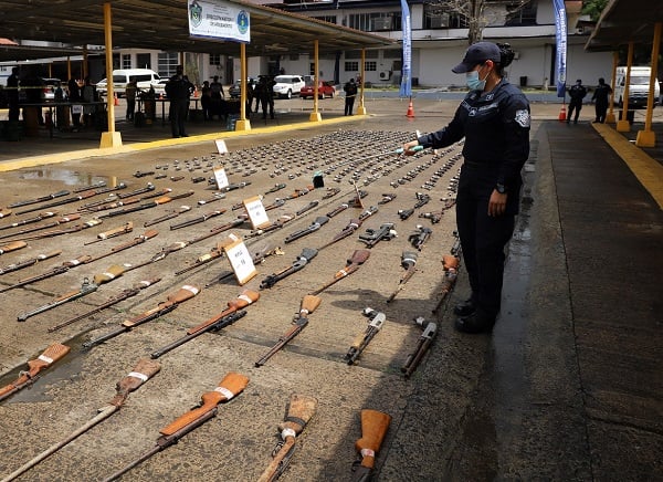 Entre el 1 de julio de 2019 al 29 de abril de 2022 fueron destruidas un total de 20 mil 331 armas de fuego. Foto: Archivo