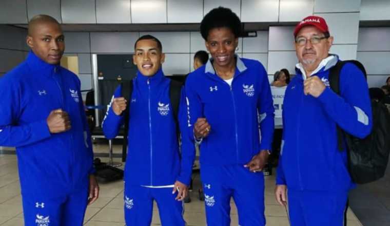 Orlando Martínez junto a Atheyna Bylon en la selección panameña de boxeo aficionado.