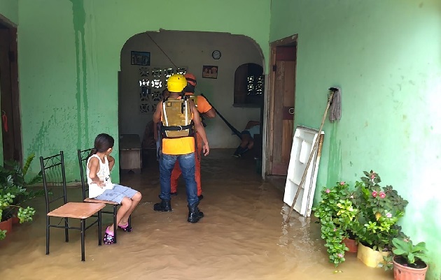 Realizan un censo para determinar la cantidad de familias damnificadas. Foto. Melquiades Vásquez