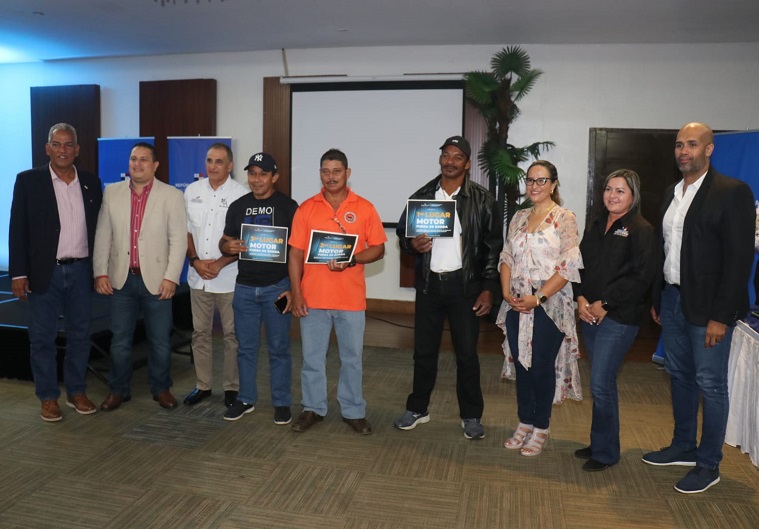 La elección final de los ganadores fue por tómbola para que la escogencia fuera transparente. Foto: Cortesía ARAP