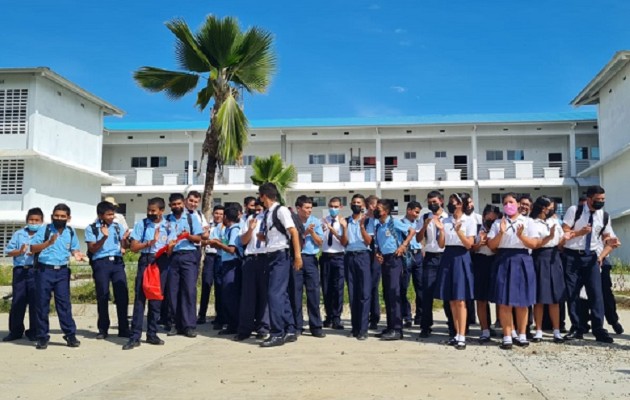 Los estudiantes han indicado que su mayor anhelo es tener el colegio terminado. Foto: Thays Domínguez