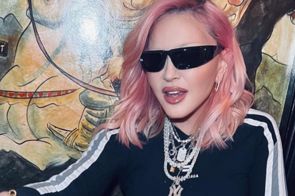 Madonna ha salido únicamente con hombres a la vista del público. Foto: Instagram / @madonna