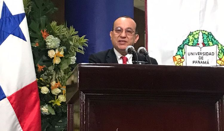 El rector Eduardo Flores Castro rindió cuentas la semana pasada. Foto: Cortesía UP