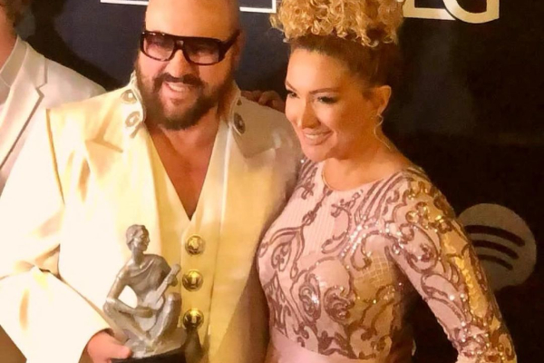 Desmond Child y Erika Ender. Foto: Instagram / @desmond.child