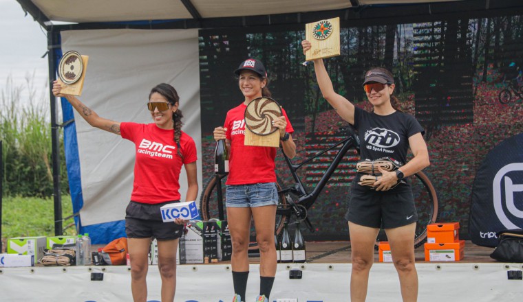 Cristina Mata, subió a los más alto del podium. Cruce del Istmo