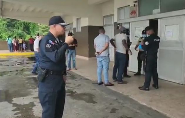 Los heridos fueron trasladados al Hospital San Miguel Arcángel.