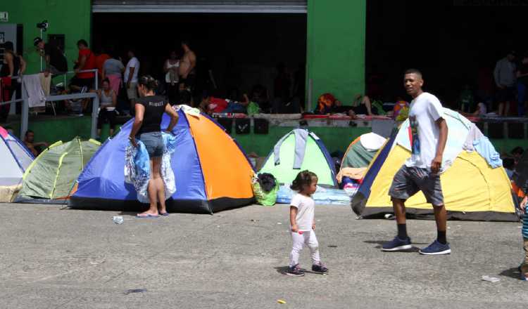 Los migrantes están recibiendo apoyo por parte de las autoridades panameñas de alimentación, salud, etc. Víctor Arosemena