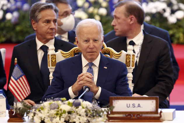 El presidente de Estados Unidos, Joe Biden, pide cooperación a su homólogo chino, Xi Jinping. Foto: EFE