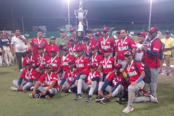 Panamá U18 en el Premundial de Béisbol. Foto. Fedebeis