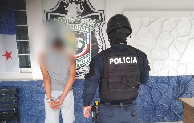 El presunto homicida fue aprehendido, dijo Arguelles, y tras su captura se inició una serie de allanamientos en conjunto con la Fiscalía de Homicidios y la Dirección de Investigación Judicial. Foto. Cortesía Policía Nacional