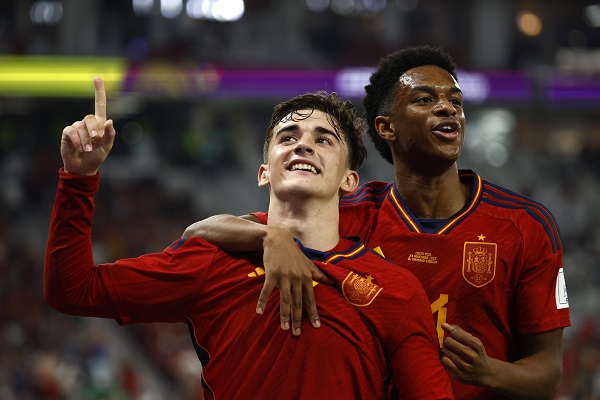 El español Gavi festeja su gol contra contra Costa Rica. Foto: EFE