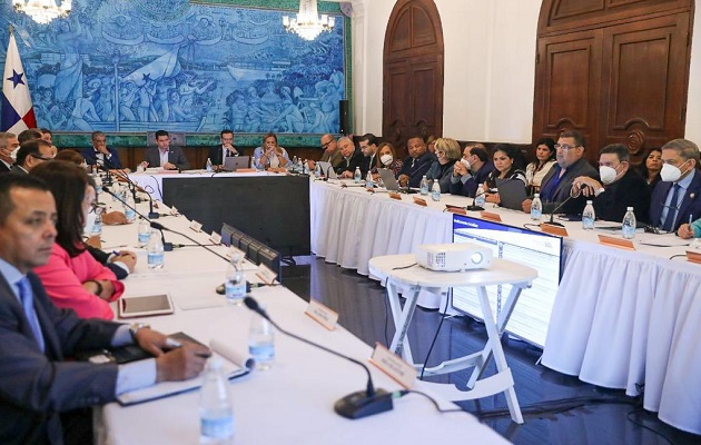 La mesa técnica de medicamentos trata de hacerle frente a la situación que afecta a los pacientes. Foto: Presidencia