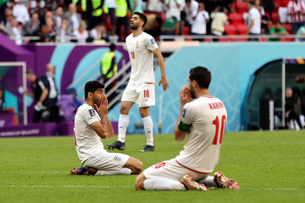 Jugadores de Irán celebran el triunfo contra Gales. Foto: EFE