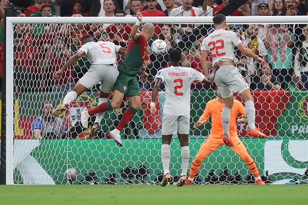 Pepe anotó el segundo gol de Portugal. Foto: EFE