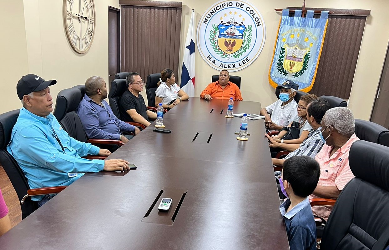 El alcalde Alex Lee instó a los colonenses a involucrarse en “Colón de colores”. Foto: Diomedes Sánchez 