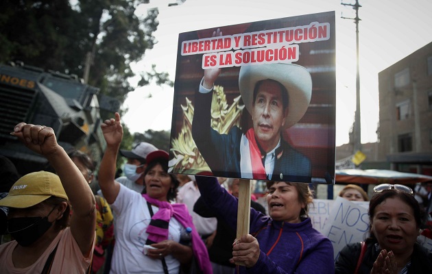 Pedro Castillo será investigado como presunto coautor de los delitos de rebelión y conspiración. Foto: EFE