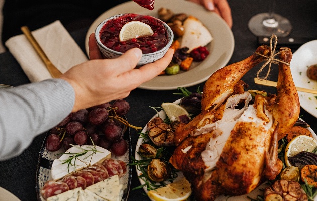 Una alimentación  saludable se puede mantener durante todo el año sin tener que dejar de disfrutar. Foto: Pexels