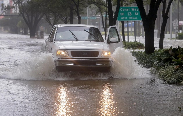 La ciudad de Oakland fue una de las más afectadas, con las lluvias más fuertes de su historia. Foto: EFE