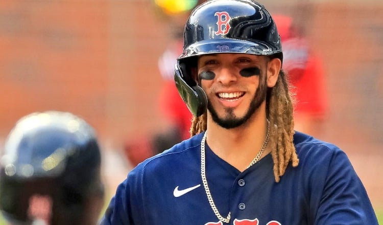 El pelotero panameño Jonathan Araúz jugó en la carpa grande con los Medias Rojas de Boston. Foto: Twitter