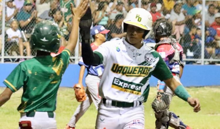 Panamá Oeste es el único invicto y líder del béisbol juvenil. Foto: Fedebeis