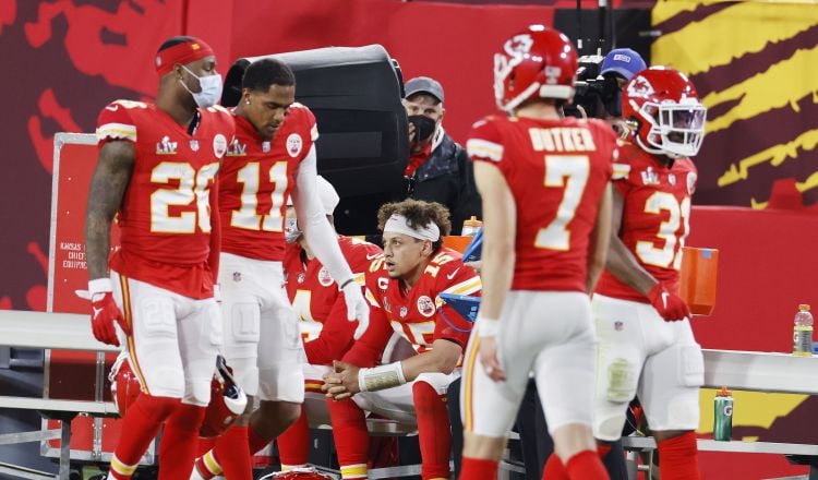 Kansas City Chiefs, terminó en el primer lugar de la AFC. Foto:EFE