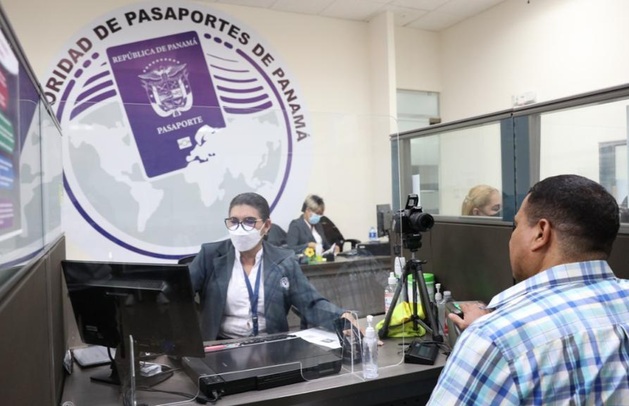 En 2022 se emitió un cifra récord de pasaportes. Foto: APAP