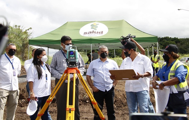 El terreno plano evitará que aumenten los costos por movimiento de tierra. Foto: Minsa